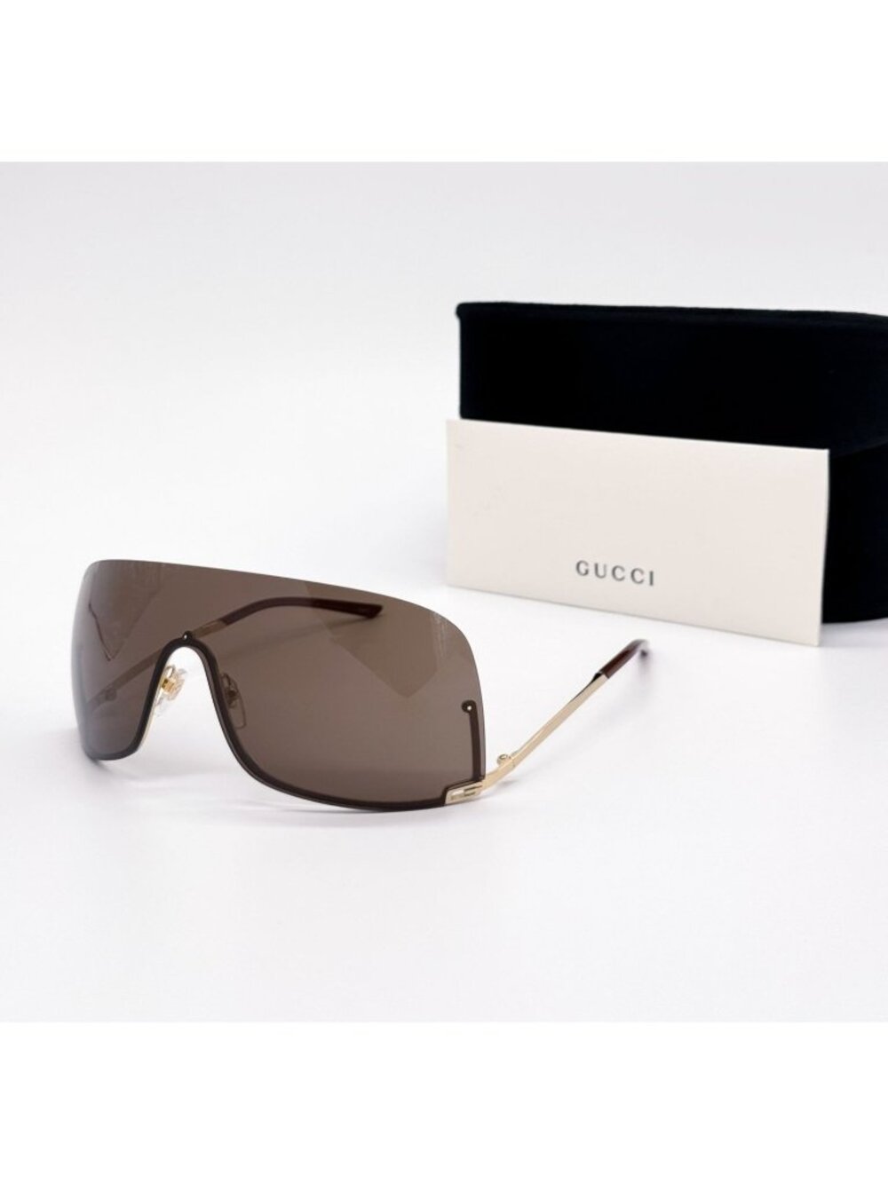 NEW GUCCI SUNGLASSES GG1560S 002 GOLD SHIELD UNISEX GUCCI EYEWEAR - Picture 2 of 11